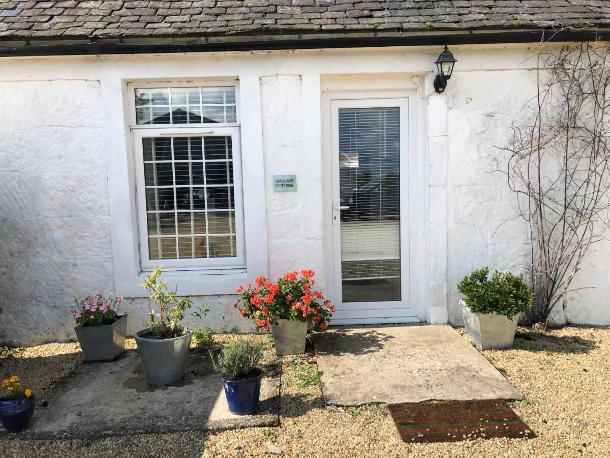 Grooms Cottage Outside Hot Tub Beith ภายนอก รูปภาพ